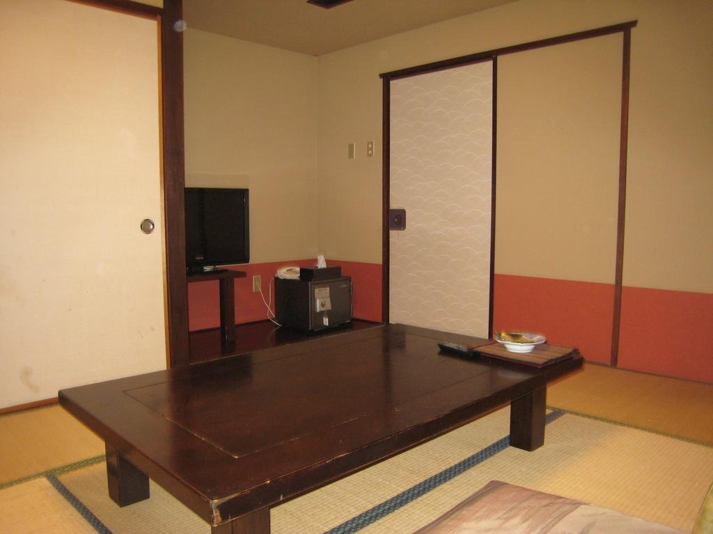 Utsumionsen Ichizu Hotel Aichi Luaran gambar
