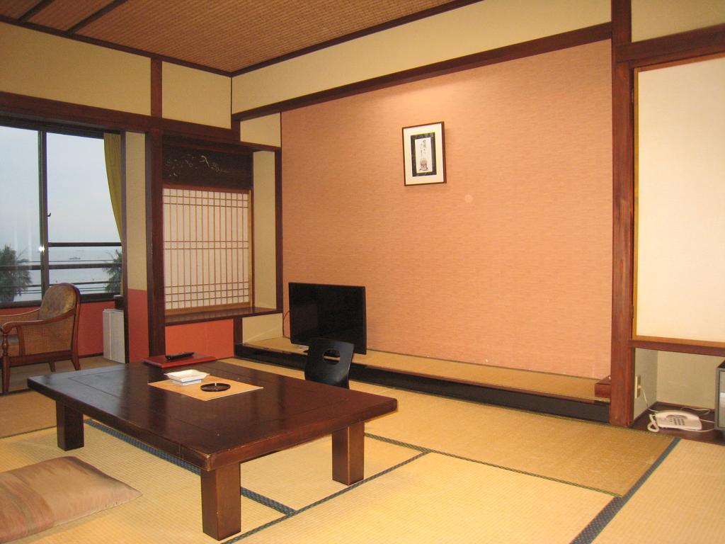 Utsumionsen Ichizu Hotel Aichi Luaran gambar